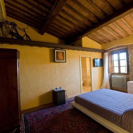 Room In Bb - Agriturismo Sottotono, Nature And Relax Carmignano Eksteriør billede